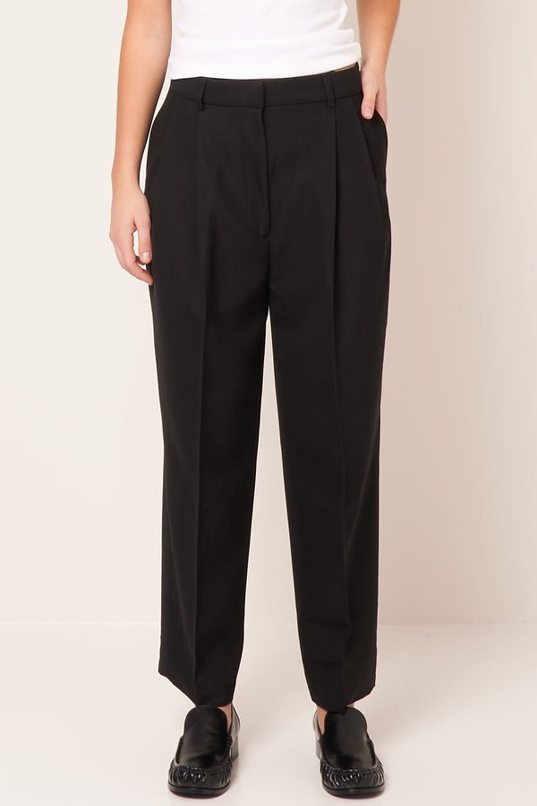 Double-Pleated Cropped Trousers Black